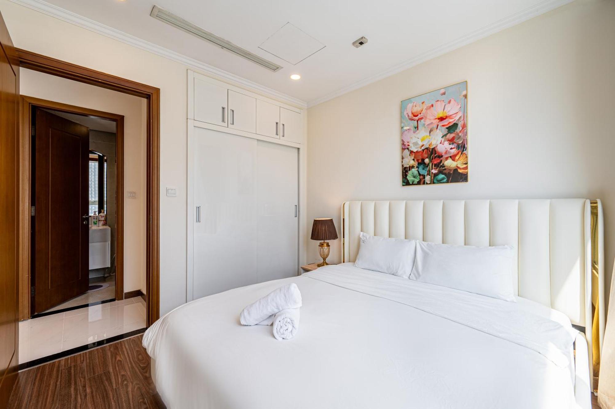 Vinhomes Park - Landmark Luxury